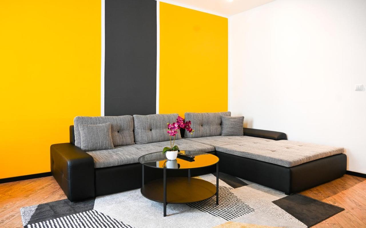 Elegant Apartment Westbahnhof Vienna Exterior photo